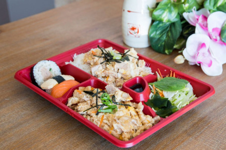 Oyakudon Bento