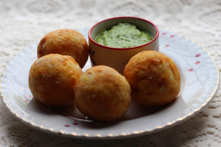 Farali Patties With Green Chutney (5 Pcs)