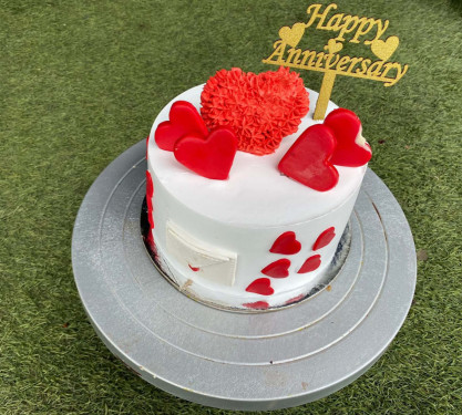 Premium Red Velvet Anniversary Cake [1Kg]