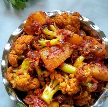 Spicy Bhujia Aloo Gobi Matar Mix Sabji 300Gm