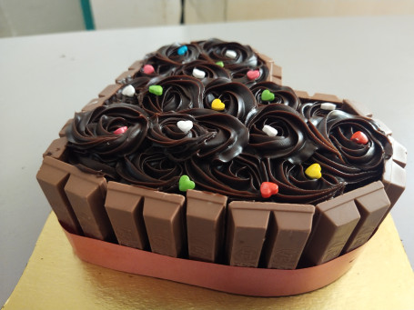 Heart Shape Full Kit Kat Truffle Cake