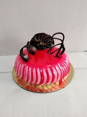 Strawberry Cake Eggless(500 Gms)