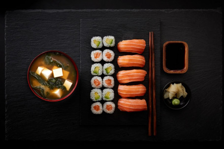 Conjunto De Festival De Sushi