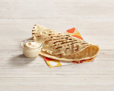 Pita Bread And Garlic Dip