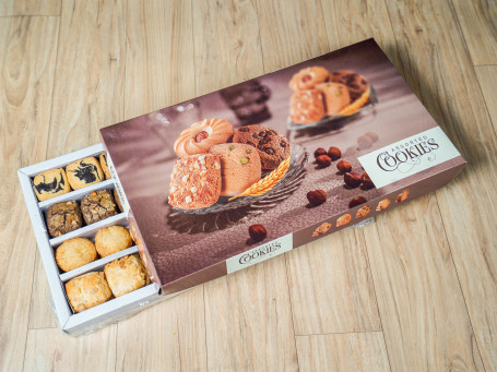 Assorted Biscuit Box 7 (900 Gms)