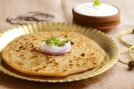 Aloo Pyaz Parantha (Tawa)