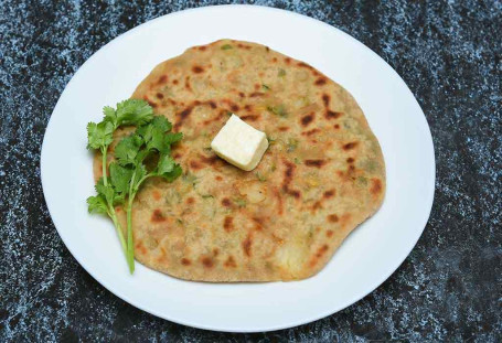 Paneer Paratha (1Pcs) And Pickel