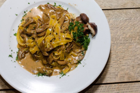 Tagliatelle Ai Funghi Porcini Olio Al Tartufo (V