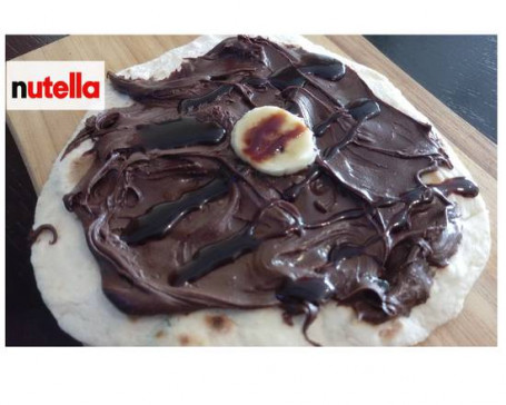 Esfiha de chocolate Nutella