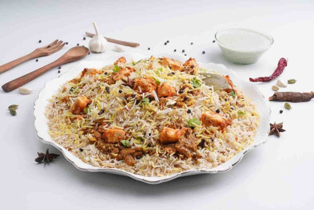 Lucknowi Paneer Dum Biryani [Serves 2-3]