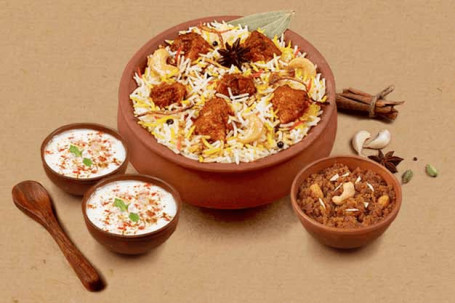 1 Kg Bhuna Chicken Matka Biryani Free Dessert