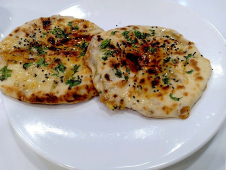 Aloo Payaz Naan