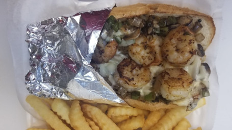 Shrimp Philly W/ 10 Wings Combo
