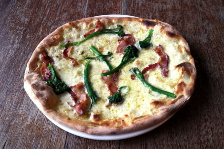 Tenderstem Broccoli Pizza