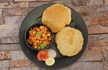 Chole Puri Ginger Topping