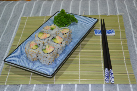 Crab Salad And Avocado Small Roll