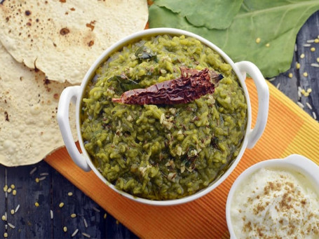 Palak Dal Wali Khichdi