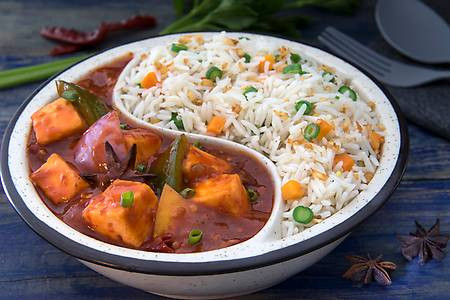 Chilli Paneer Schezwan Fried Rice Bowl