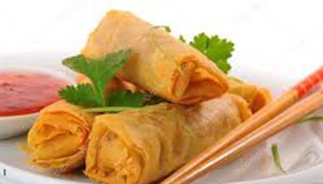 2. Spring Rolls (4 Pc)