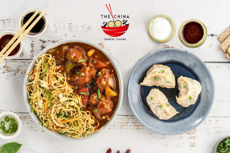 Chilly Chicken Hakka Noodles Chicken Momos Combo