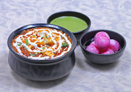 Pind Special Paneer Butter Masala