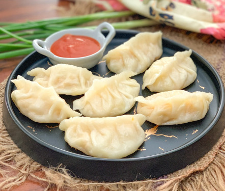 Steamed Paneer Momo (10 Pcs)