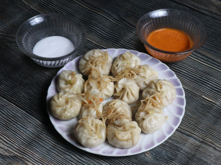 Noodles Momos (10 Pcs)