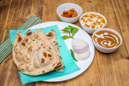 Shahi Paneer Thali (Dal Makhani Shahi Paneer 3 Chapatis)