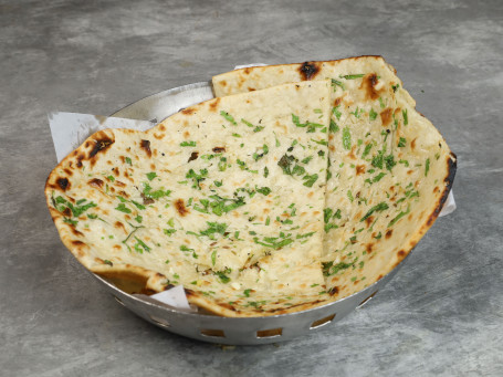 Garlic Naan (Desi Ghee)(1Pc)