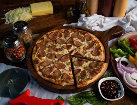 10 Bloodstone Thin Crust Pizza (6 Slices)