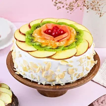 Creamy Vanilla Fruit Cake