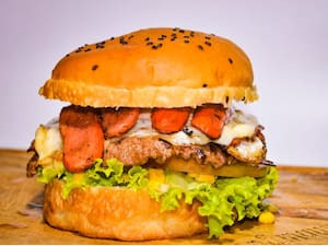 X-Tudo Beef Burger