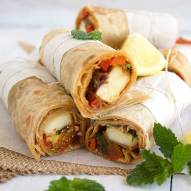 Paneer Roll-2 Pcs(Serves 1)