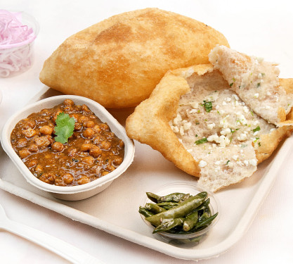 Special Paneer Stuffed Chola Bhatura