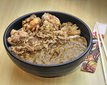 Curry Japonês com Carne e Kara-Ague