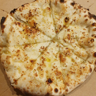 Pizza De Alho Assado
