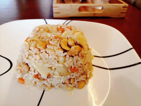 Curry Chicken With Cashew And Pineapple Fried Rice