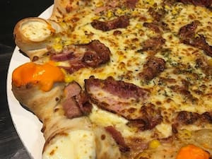 Combo: Pizza Bacon E Milho Grande Borda Refri 2Lt