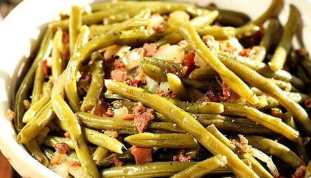 Green Beans With Smoked Turkey Side