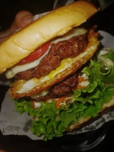 Mega-Burguer