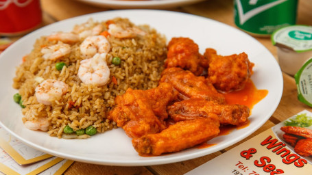 5. Wings With Fried Rice