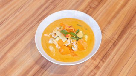 Sliced Chicken Red Curry