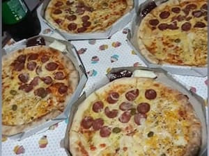 3 Pizzas G Com Borda Recheada