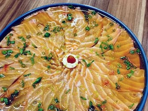 Carpaccio De Salmão Ao Molho De Ostras