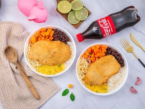 Combo Duplo Com 2 Marmitex De Frango À Milanesa