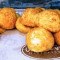 5 Pão De Queijo Recheado De Frango 25 Gramas A Und