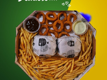 Combo Casal (2 Burgers, 400G Fritas, 10 Onions E Molhos)