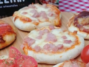 Pizzeta (Mini-Pizza)