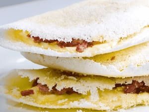 37 Queijo Coalho Com Ovo, Catupiry E Bacon