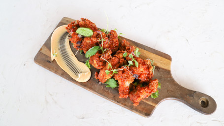 Southern Fried Hot Chicken Wings (Spicy)